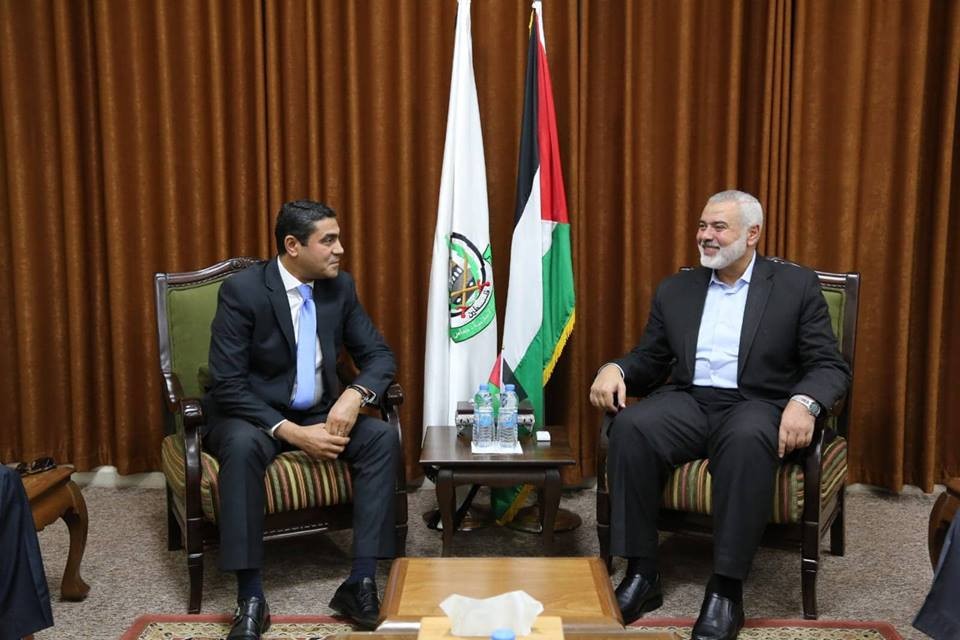 وفد مصري يصل "غزّة" لبحث ملف التهدئة مع هنية