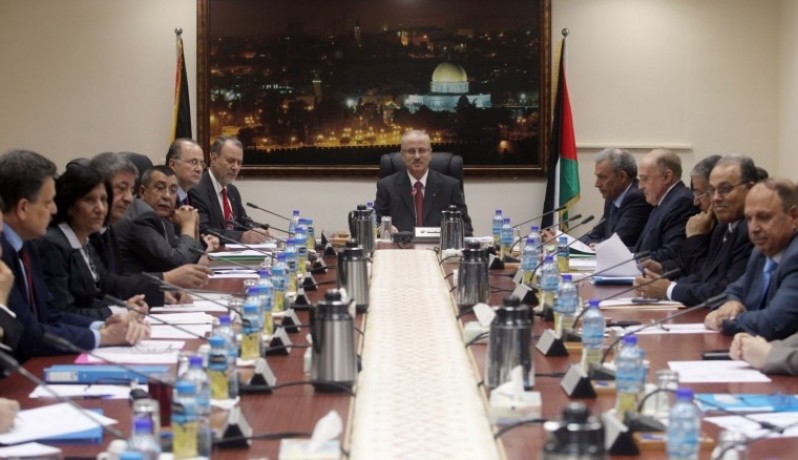 الحكومة تطالب بتدخل عربي وإسلامي ودولي عاجل لوقف اقتحامات الأقصى