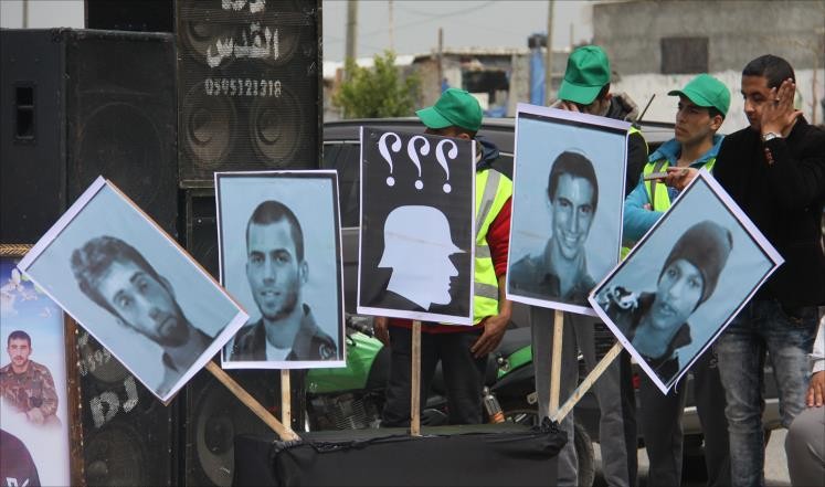 أول ردّ إسرائيلي على أنباء الوساطة النرويجية بشأن ملف الجنود الأسرى بغزة
