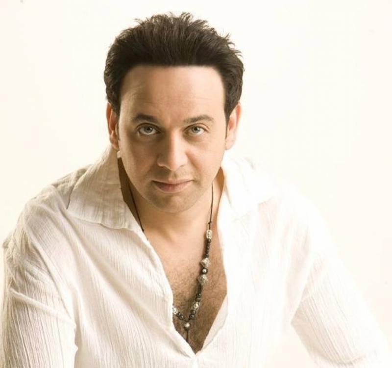 بالفيديو: ما حقيقة تورط مصطفى قمر في جريمة قتل !