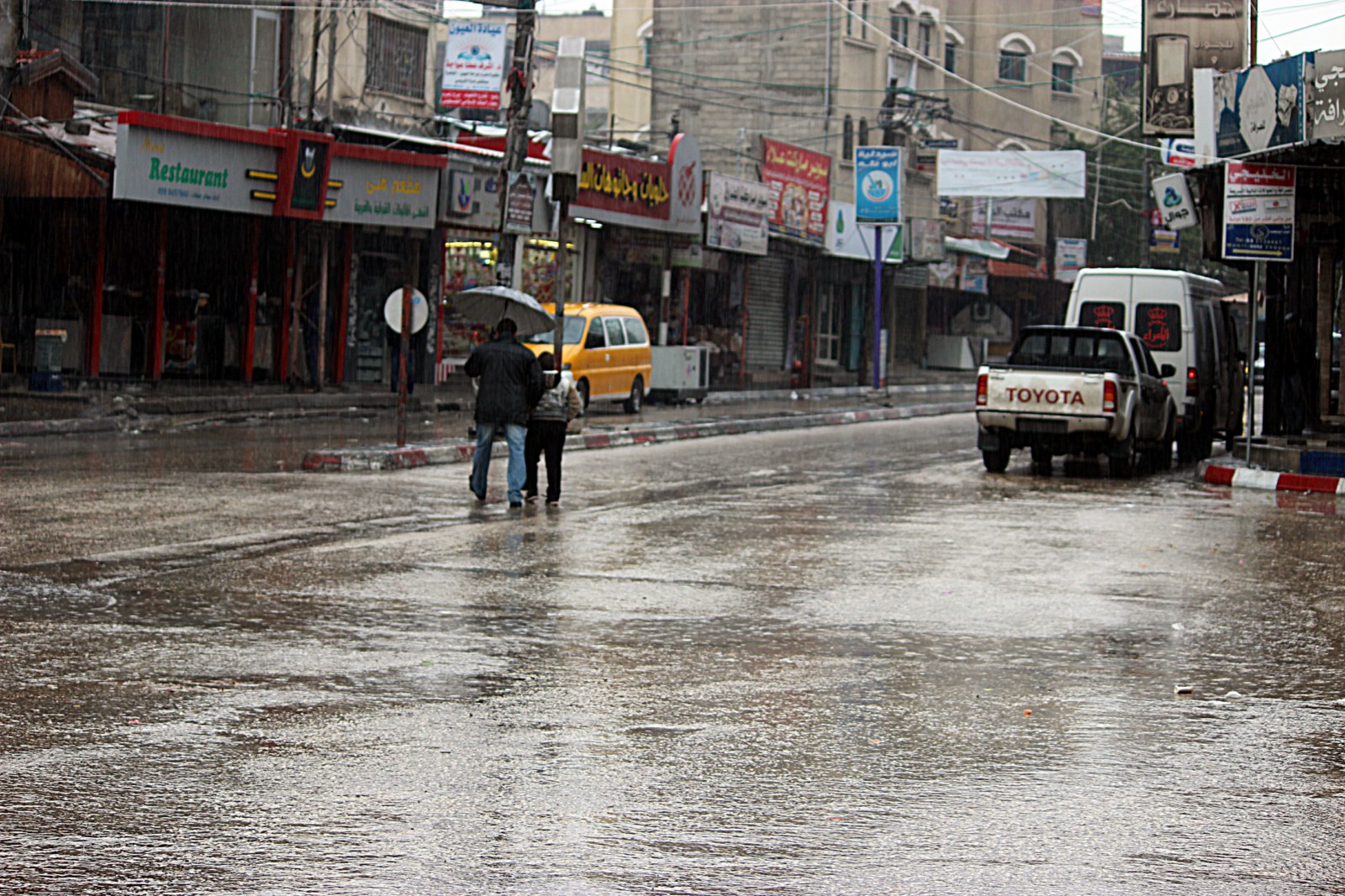 وكالة "خبر" تنقلكم بالصور الى محافظة رفح ونظرة عامة على حركة المواطنين والأسواق