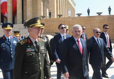 تطهير الجيش التركي من العسكريين المرتبطين بالداعية فتح الله غولن