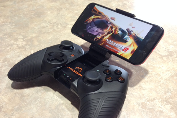أفضل 3 عصا للألعاب على الهواتف الذكية