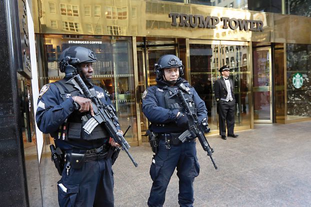 ترامب يدرس تشكيل إدارة "متشددة" مع دور "استثنائي" للعائلة