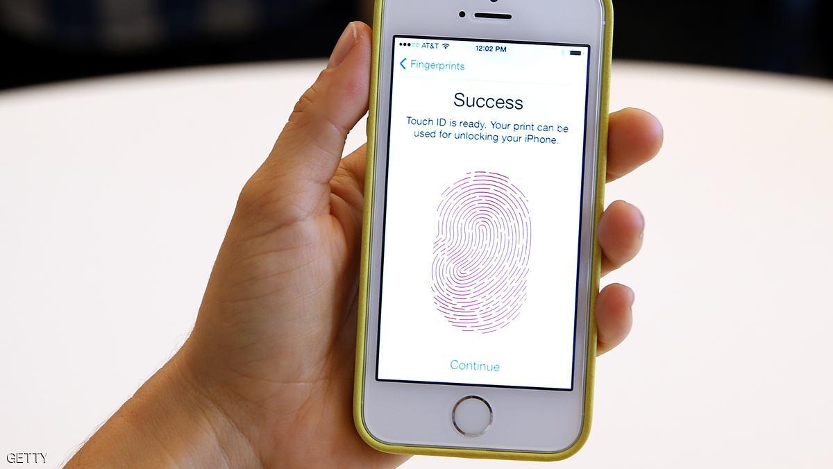 لا تفعّل خاصية البصمة على "آيفون" والسبب؟