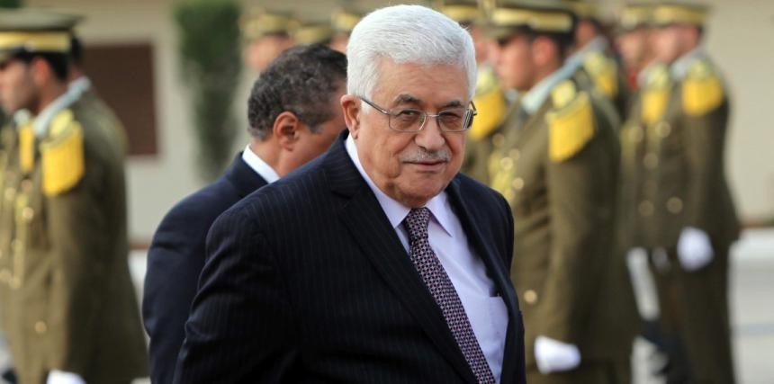 الرئيس عباس يصل روسيا
