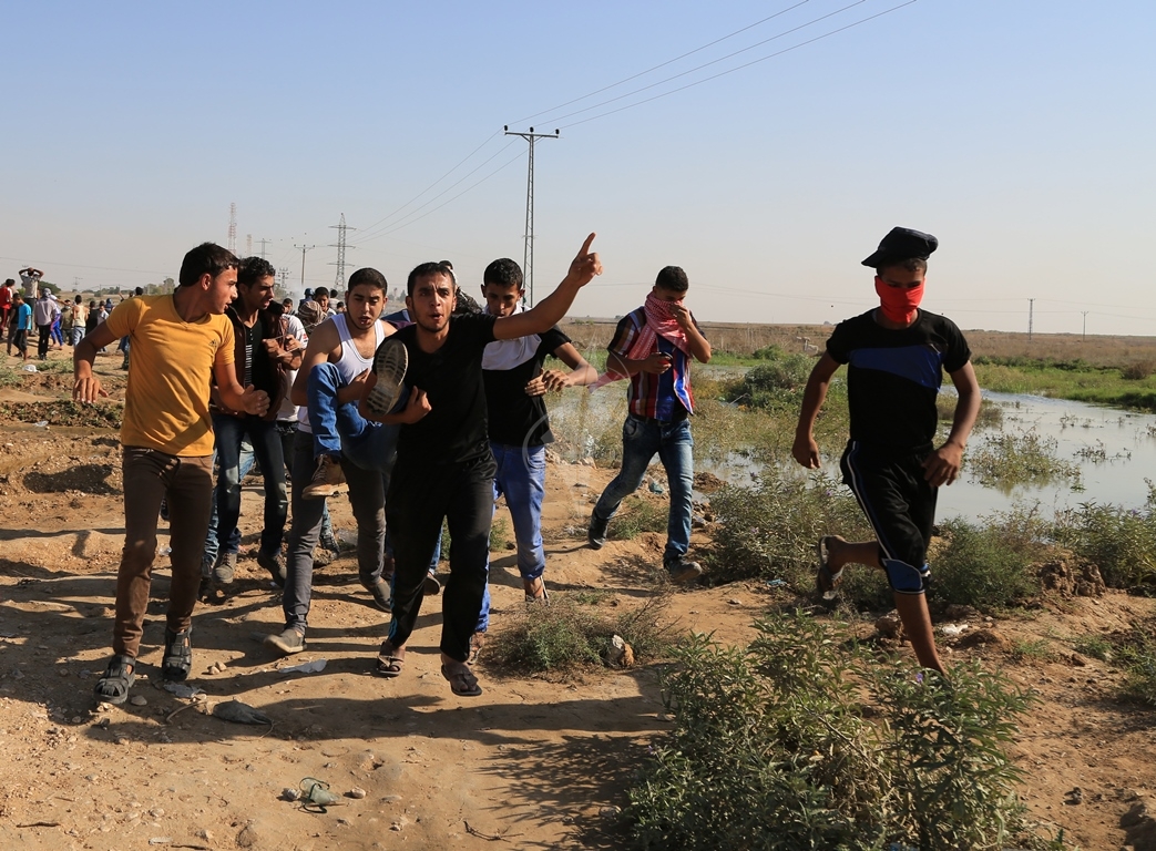 الصحة: إصابة شابين برصاص الإحتلال شمال غزة