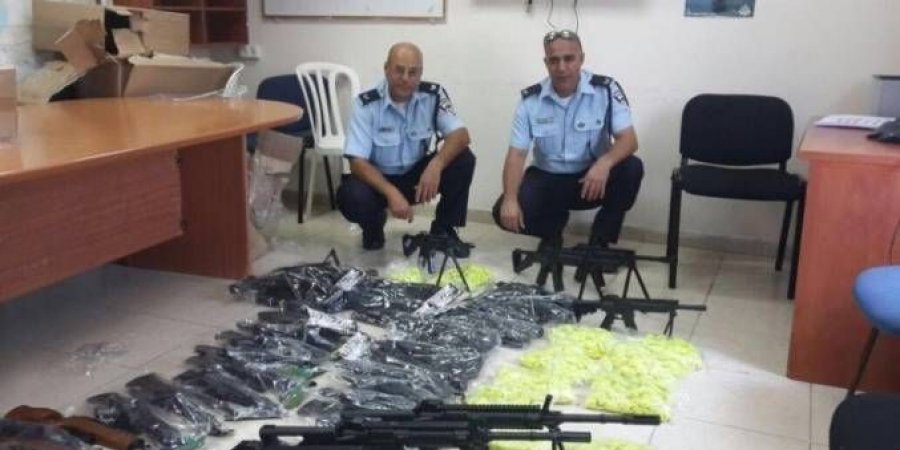 ضبط 990 قطعة من ألعاب "الخرز" داخل منزل في جنين