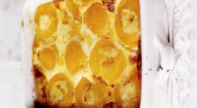 كيكة الخوخ والآيس كريم