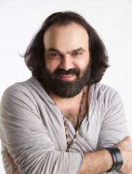 أسرة أبو الليف تطمئن الجمهور على صحته.. وهذه أولى كلماته لمحبيه