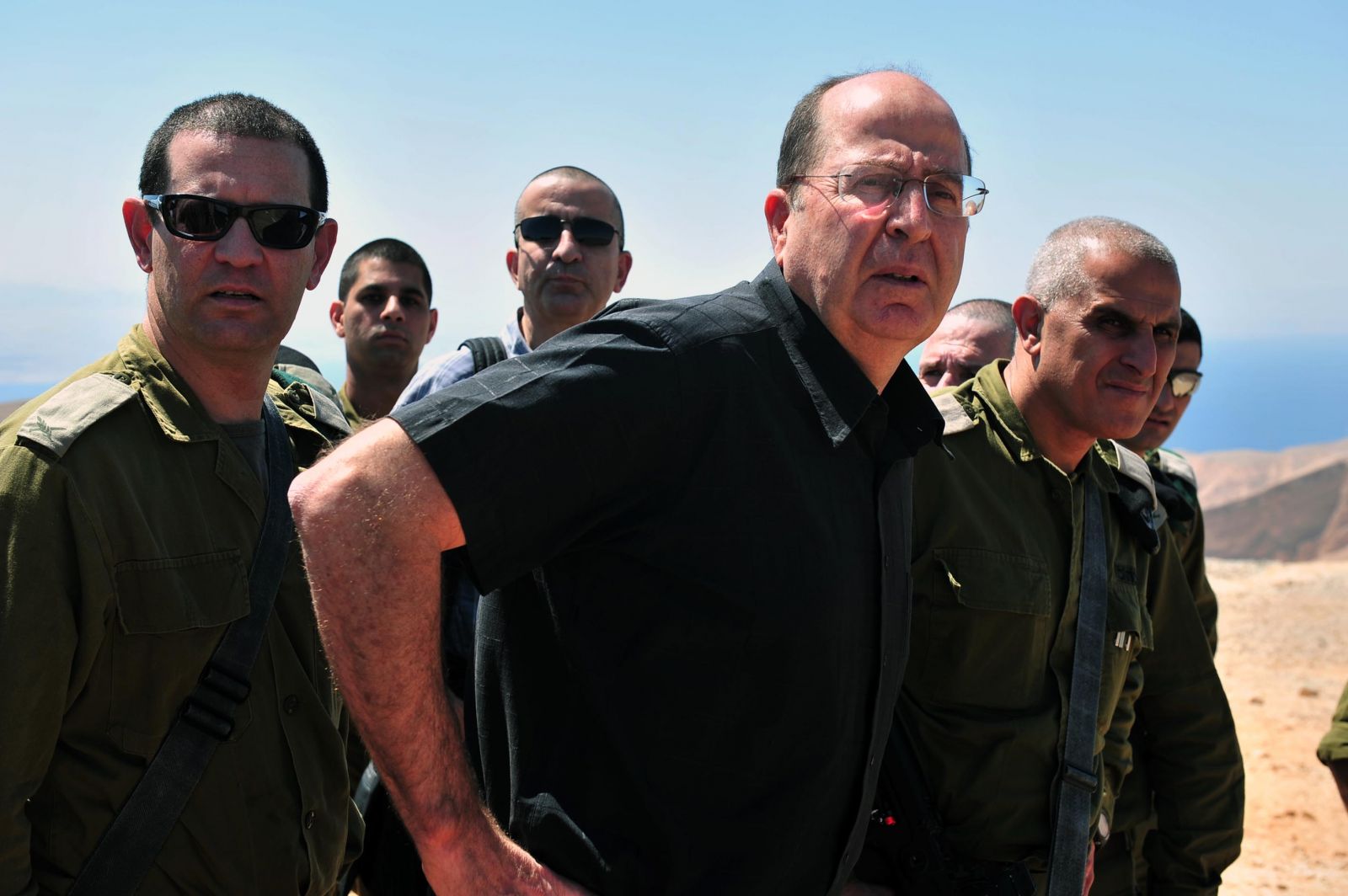 يعلون: نواصل بذل الجهود لاستعادة جثتي هدار وأورون