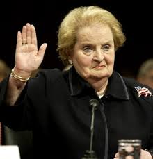 أولبرايت تعلن تسجيل نفسها كمسلمة تضامناً مع المهاجرين المسلمين