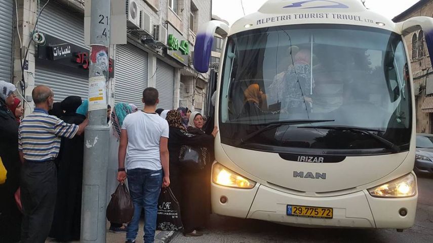 أهالي أسرى القدس يزورون ذويهم على نفقتهم الخاصة