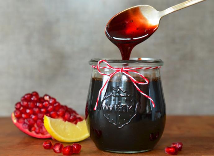 حضري دبس الرمان بالمنزل