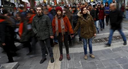 تركيا: اعتقال ثلاثة أكاديميين بتهم "الدعاية للإرهاب"