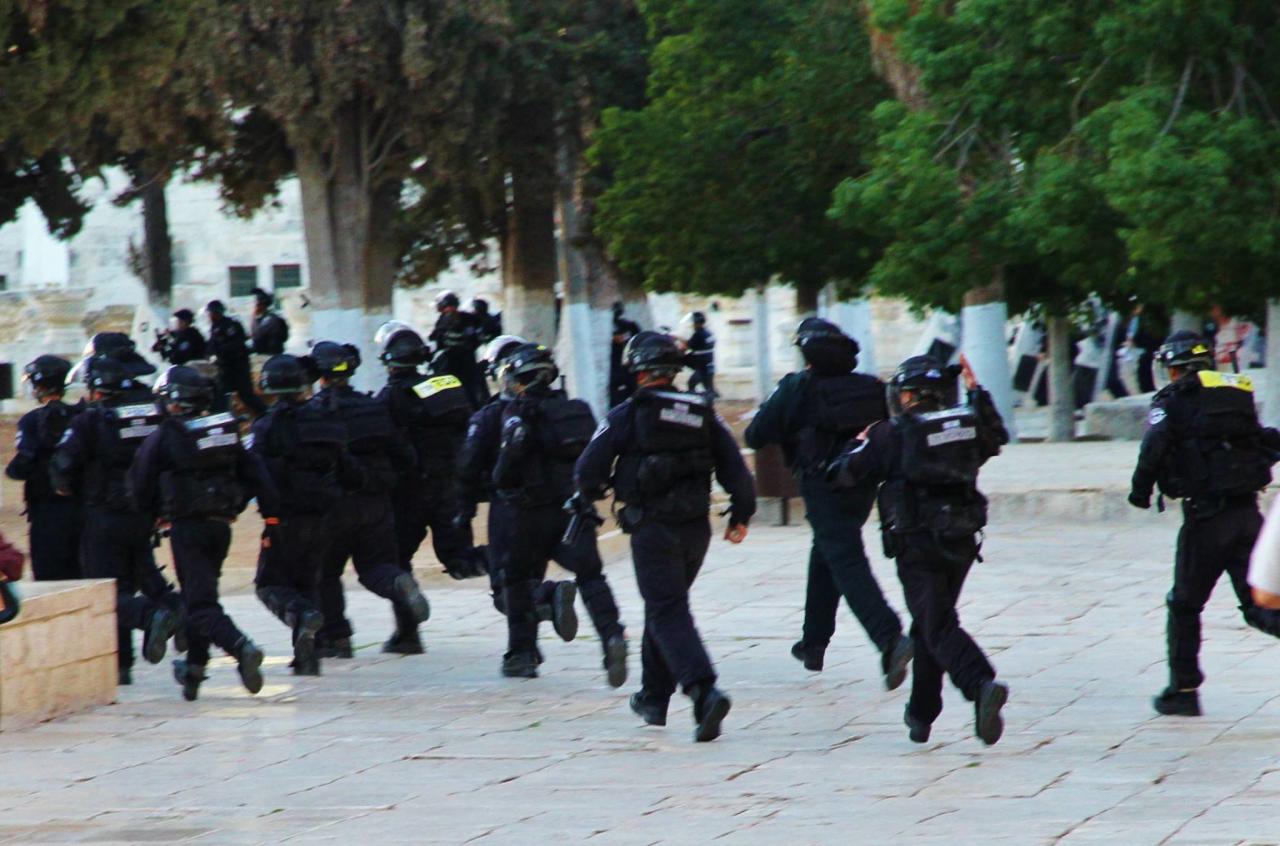 يجــب تغيـير الـوضــع القائــم فـي المسجـد الأقصـى