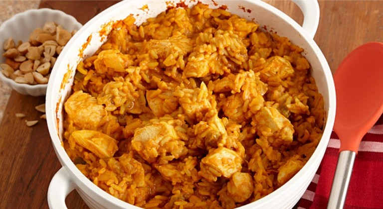 الدجاج بالكاري مع الأرز