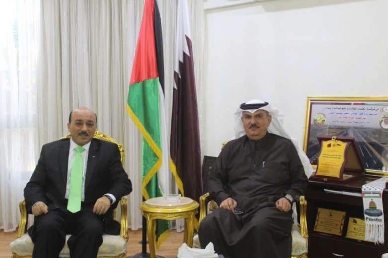 الحساينة يبحث مع العمادي مشاريع إعادة الاعمار