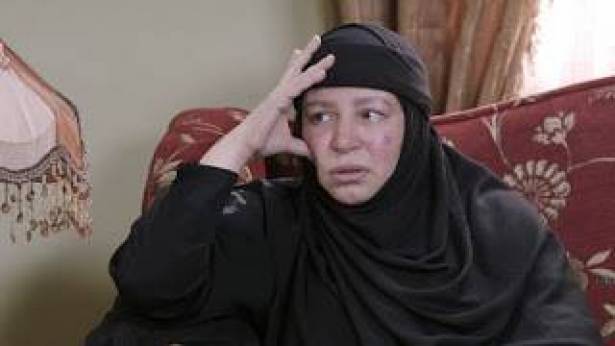 شاهد بالصور لأول مره أبنه الفنانه عبلة كامل التى أذهلت الجميع بجمالها وقد ظهرت معها بأحد المسلسلات