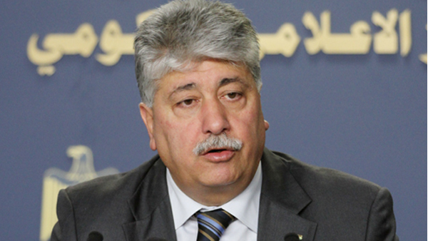 مجدلاني يطلع القنصل الفرنسي على الأوضاع في فلسطين
