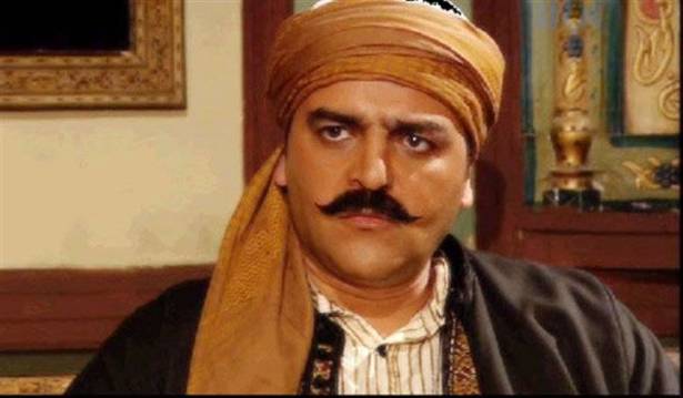 بالصورة : نجل سامر المصري يقبّل عارضة ازياء.. ويثير جدلا واسعا!