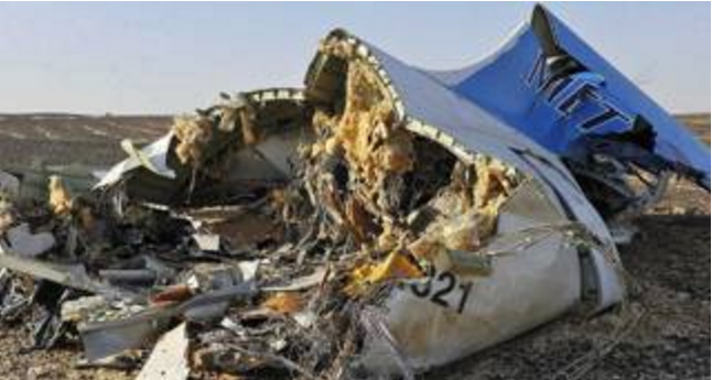 بالفيديو :نشر أول فيديو للطائرة الروسية حين تحطمت وبدأت تحترق في سيناء