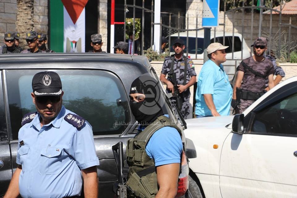 شاهد بالفيديو: لحظة وصول وزير المخابرات المصري لمقر الحكومة بغزة