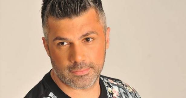 كيف علّق فارس كرم على تسبّبه بطلاق 6 سوريّات؟