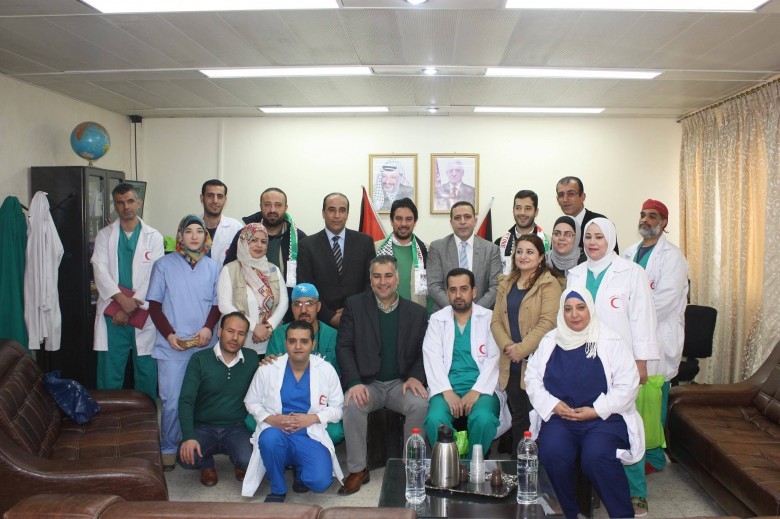 وفد طبي من الجمعية العربية الألمانية يغادر فلسطين بعد إجراء 15 عملية معقدة