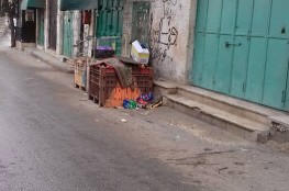 بالصور: إضراب يعُم بلدة بيت أمر حداداً على روح الشهيد اخليل