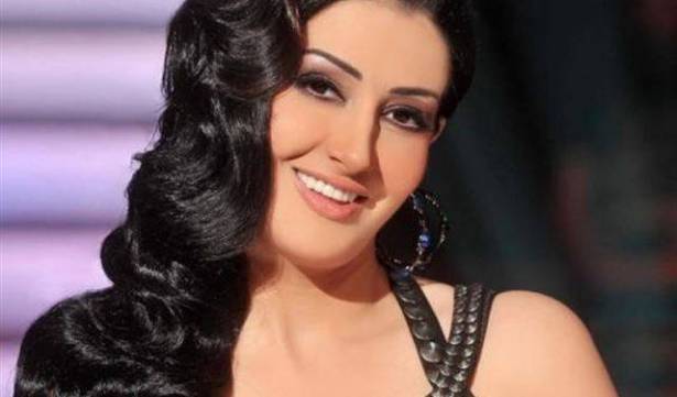 "فعل فاضح" يضع غادة عبد الرازق بمواجهة الكنيسة المصرية