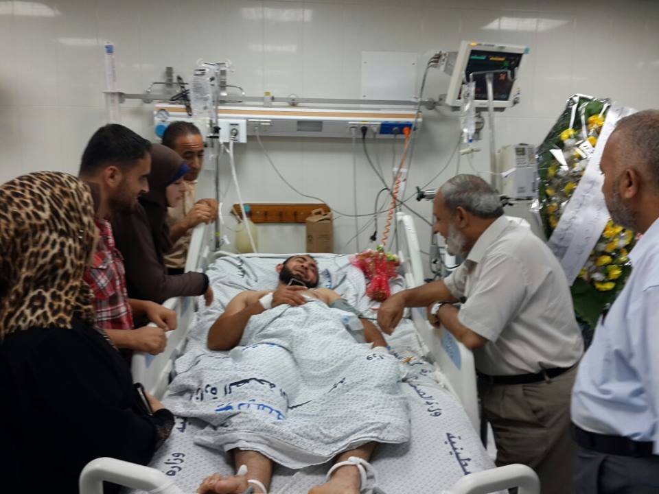 الزهار يزور صاحب بسطة "روتس الغلابة" ويعد عائلته بحل مشكلته