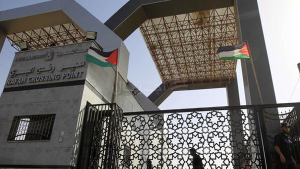 نظمي مهنا : اتصالات لفتح معبر رفح وتوسيعات لمعبر كرم ابو سالم