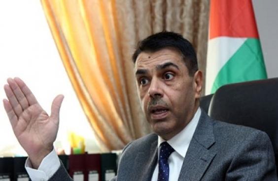 كتانة يؤكد إحالته للتقاعد المبكر ويقول : انتظر مصادقة الرئيس عباس