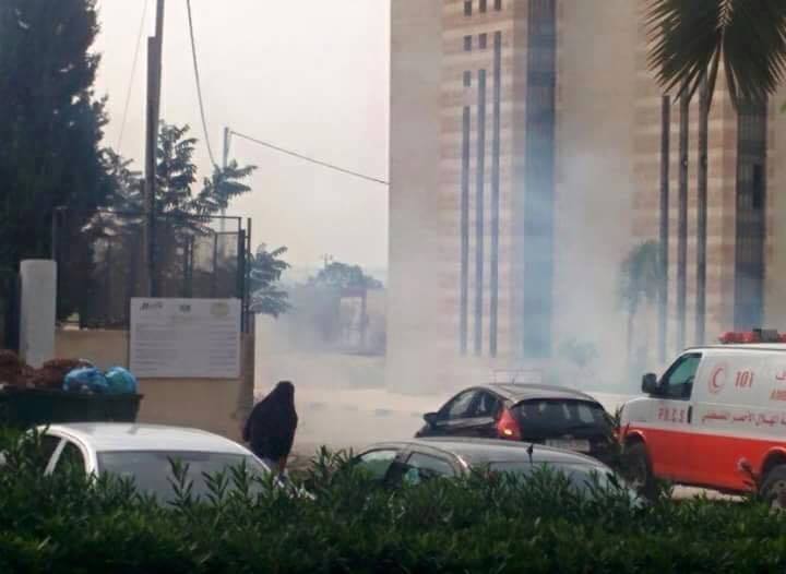 70 إصابة من طلاب جامعة خضوري خلال اقتحام قوات الاحتلال