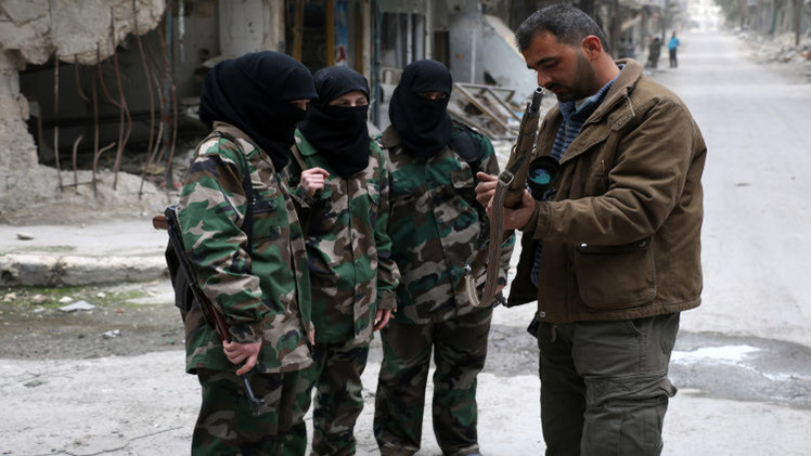 الأمن البريطاني يبحث عن 3 فتيات توجهن إلى سوريا