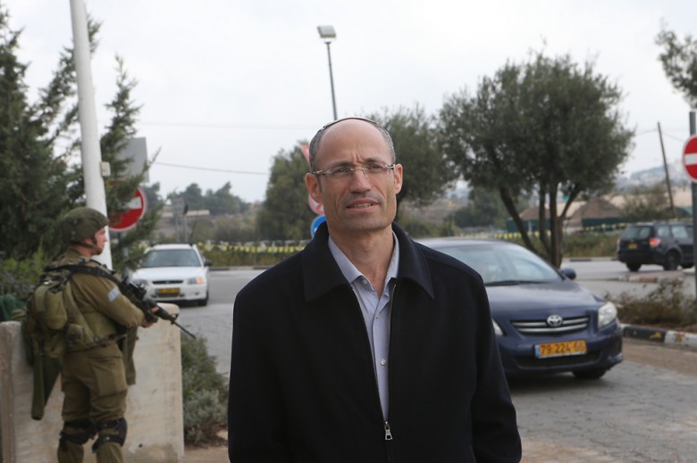 رئيس مجلس "عتصيون" يقدم استقالته