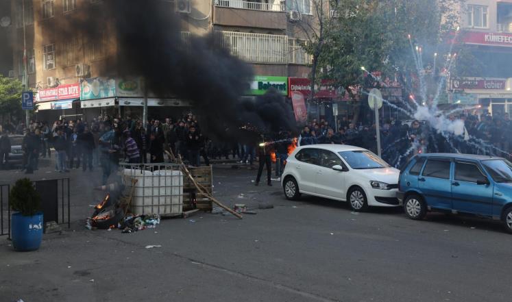تركيا: 23 جريحا جراء هجوم نفذه مسلحو PKK في ديار بكر