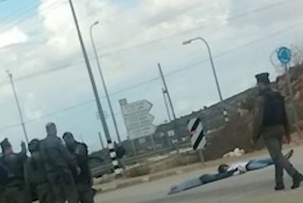 إصابة جندي إسرائيلي في عملية طعن على حاجز الـ"17" بنابلس وإستشهاد المنفذ