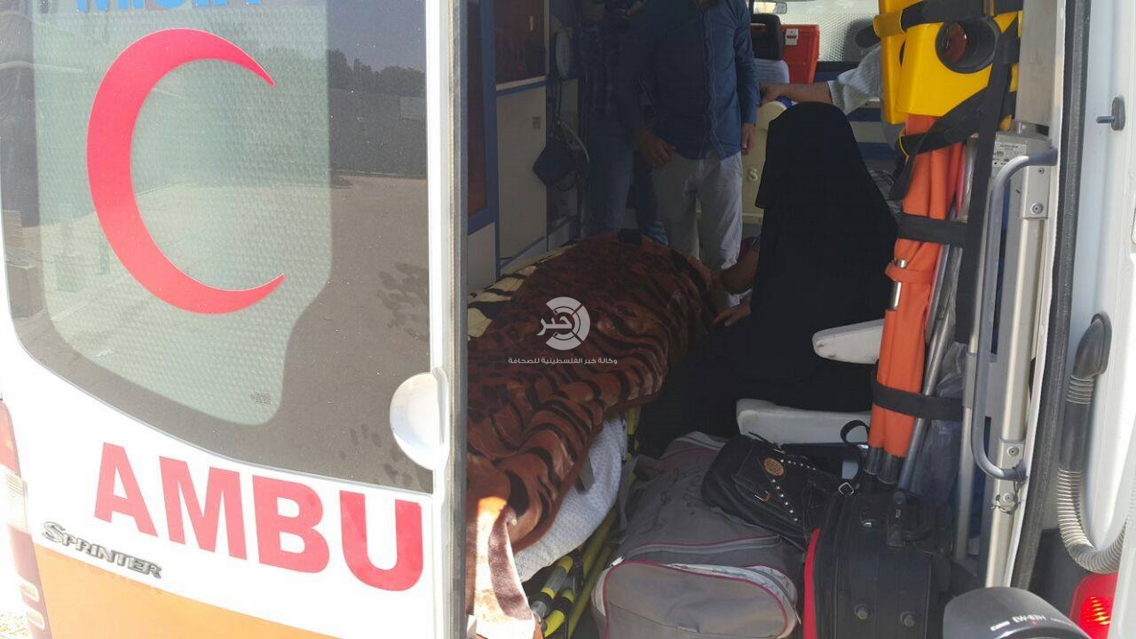 بالصور: فتح معبر رفح استثنائياً لإدخال جثمان الحاجة الشيخ خليل