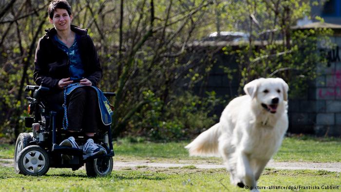 مرحبا بالسروال الذكي ووداعا للكرسي المتحرك