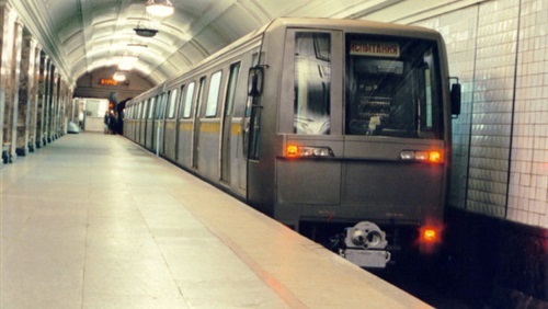 قطار آلى يبدأ بنقل الركاب بمترو موسكو