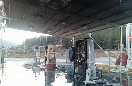 حرق محطة وقود للمستوطنين شمال رام الله بالضفة الغربية