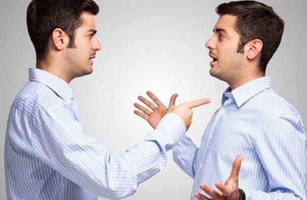 دراسة: الأشخاص الذين يحدثون أنفسهم ليسو مجانين.. بل عباقرة