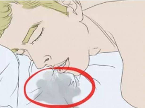 احذروا..هل تجد 'لعابا' على وسادتك عند استيقاظك من النوم؟