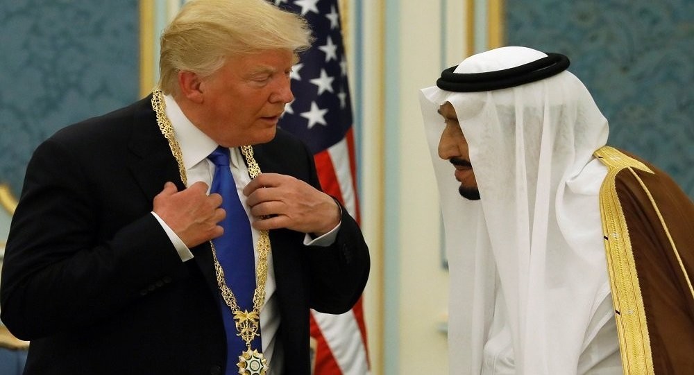ترمب يحذر العاهل السعودي من بقائه في السلطة لمدة أسبوعين بدون الدعم الأمريكي