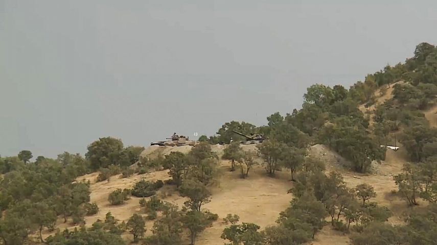 تمركز دبابات إيرانية قرب معابر كردستان العراق