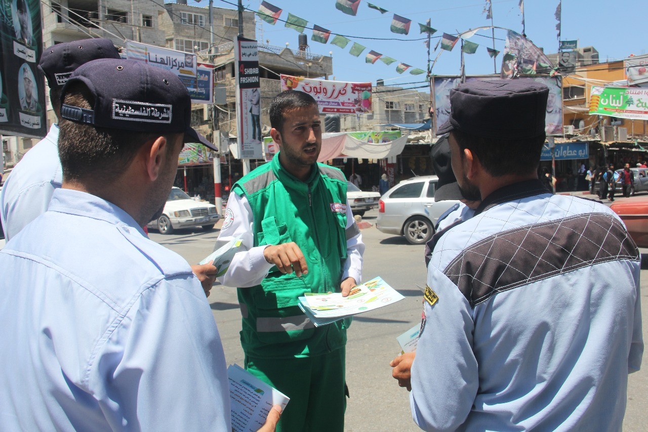 الخدمات الطبية تطلق حملة توعوية للوقاية من ضربات الشمس وارتفاع الحرارة