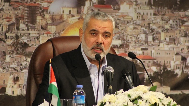 هنية يطلع رئيس مجلس النواب اللبناني على تطورات المصالحة