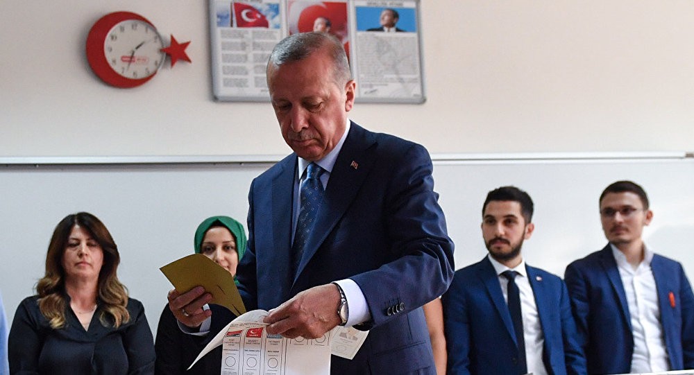 اردوغان يتصدر الانتخابات بعد فرز 20% من الأصوات
